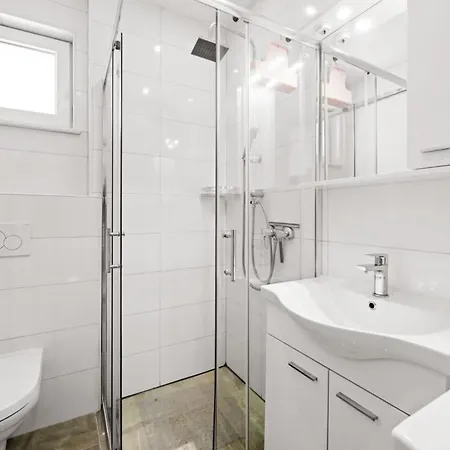 Apartamento 1 Bedroom Beautiful In Rogoznica (Sibenik-Knin)