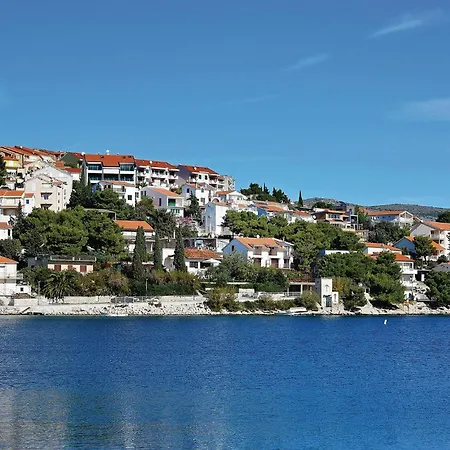 Apartman 1 Bedroom Beautiful In